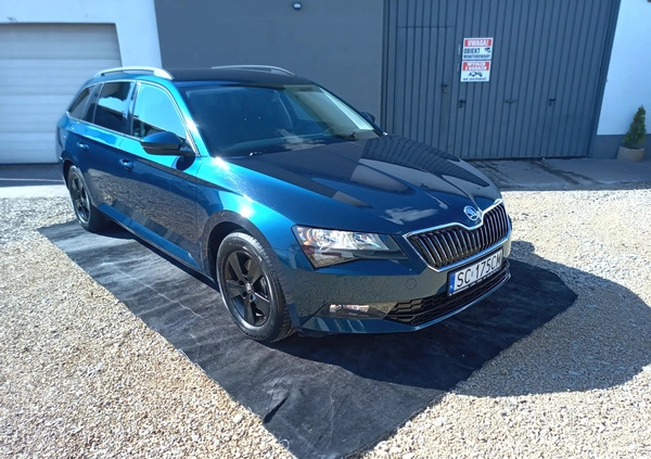 Skoda Superb cena 62900 przebieg: 161400, rok produkcji 2017 z Częstochowa małe 301